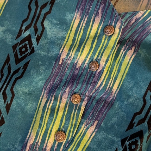 Blue and Green Western Patterned Button-Up Shirt - Picture 2 of 6